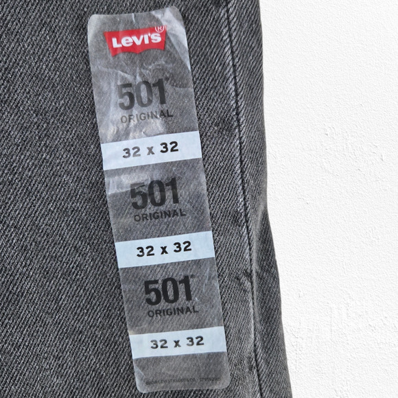 Levi's 501 Washed Black High Waisted Raw Hem Classic Straight Leg Jeans Size 32 - Picture 5 of 11